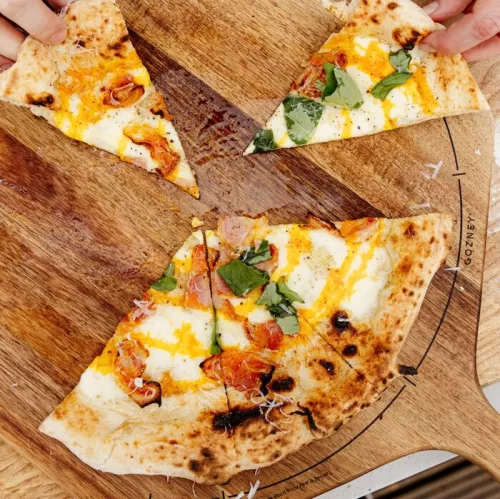 Gozney Gozney Acacia Pizza Serveer Snijplank Medium 12